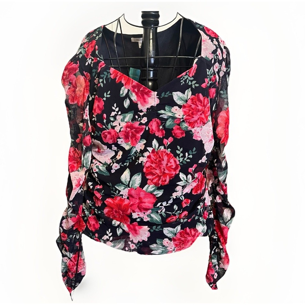 Women's Red Rose Floral Top Sweetheart Neckline Mesh Sleeves Size XL Whimsy Goth